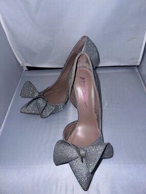 Betsey Johnson Nobble Pump